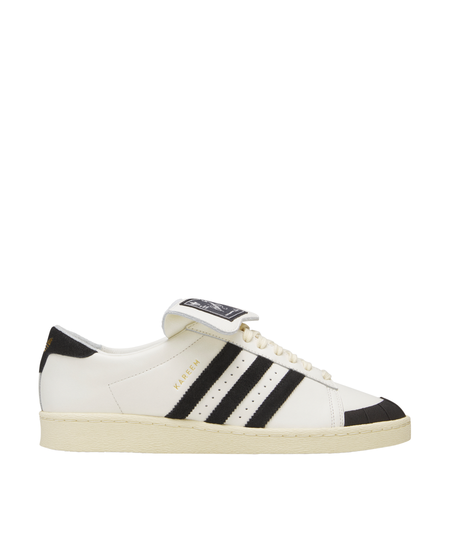 adidas Chavarria Jabbar Low (Off White/Core Black/Warm Vanilla)